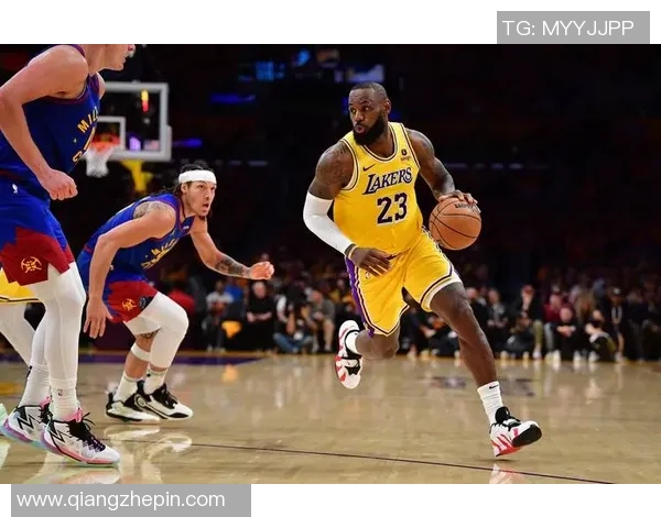 开拈者与湖人激战正酣谁能在季后赛中笑到最后争夺总冠军荣耀